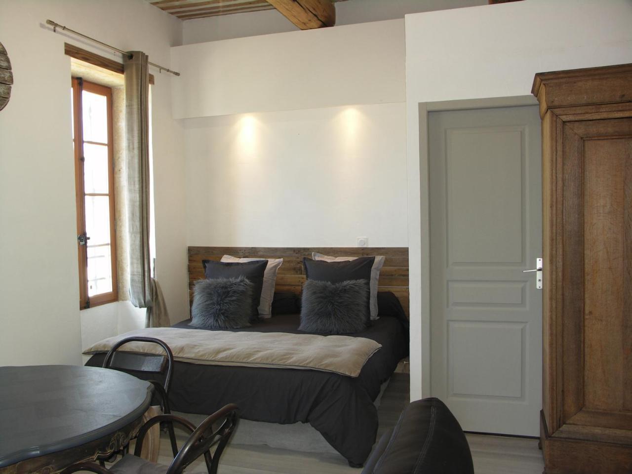 Domaine Saint Martin Hotel Valliguieres Екстериор снимка