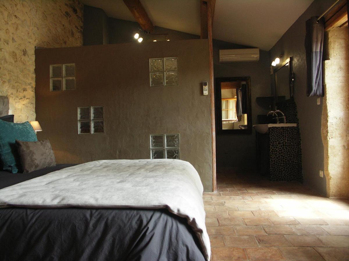 Domaine Saint Martin Hotel Valliguieres Екстериор снимка